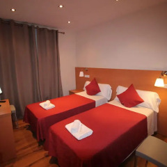 Отель Hostal Orleans Испания, Барселона - 1 отзыв об отеле, цены и фото номеров - забронировать отель Hostal Orleans онлайн комната для гостей фото 2