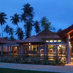 Отель Serene Pavilions вид на фасад