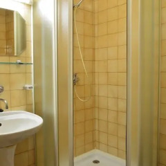 Hotel BESTAR Млада-Болеслав ванная