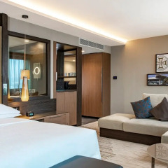 Sheraton Metechi Palace Hotel комната для гостей фото 16