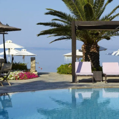 Отель Anthemus Sea Beach Hotel & Spa Греция, Ситония - 2 отзыва об отеле, цены и фото номеров - забронировать отель Anthemus Sea Beach Hotel & Spa онлайн бассейн фото 2