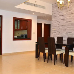 Отель Vacation Holiday Homes - Jumeirah Beach Residences в номере фото 3