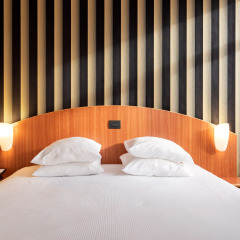 Отель Aris Grand Place 3* Улучшенный номер фото 4