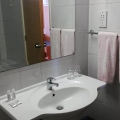 Kapetanios Bay Hotel ванная