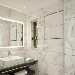 100 Queen's Gate Hotel London, Curio Collection by Hilton 5* Номер Atrium Luxury с различными типами кроватей фото 3