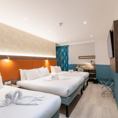Queens Hotel сейф в номере