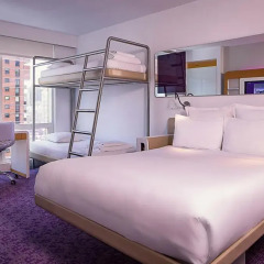 Отель Yotel New York at Times Square 3* Номер категории Премиум с различными типами кроватей