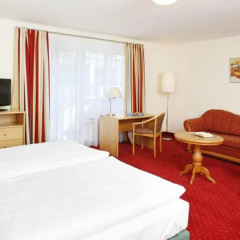 Hotel Biederstein Am Englischen Garten Мюнхен комната для гостей