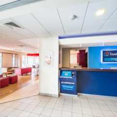 Отель Travelodge Liverpool Central The Strand интерьер отеля