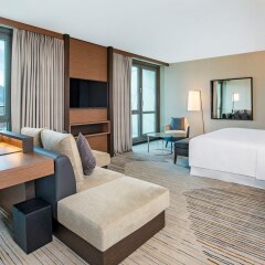 Sheraton Metechi Palace Hotel комната для гостей фото 17