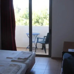 Apostolis Hotel Apartments комната для гостей фото 2