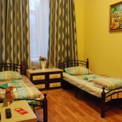 Хостел GooDHoliday Стандартный номер с 2 отдельными кроватями фото 4