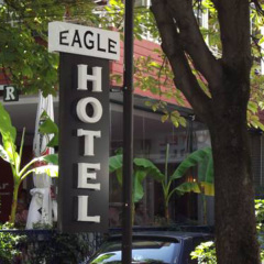 Отель Eagle Hotel Албания, Тирана - отзывы, цены и фото номеров - забронировать отель Eagle Hotel онлайн вид на фасад