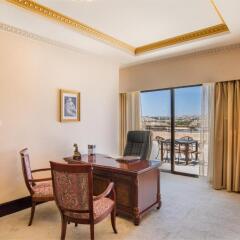 Grand Hotel Excelsior 5* Президентский люкс с различными типами кроватей фото 3