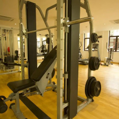 Отель Randholee Resort & Spa фитнесс-зал