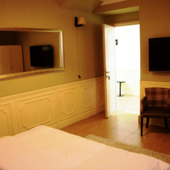 Отель Eagle Hotel Албания, Тирана - отзывы, цены и фото номеров - забронировать отель Eagle Hotel онлайн комната для гостей фото 7