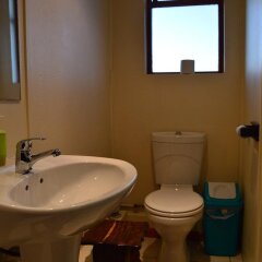 Отель Fisherhaven Traveller's Lodge ванная фото 4