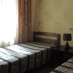 Гостиница Holiday Park on Listopadnaya в Красной Поляне отзывы, цены и фото номеров - забронировать гостиницу Holiday Park on Listopadnaya онлайн Красная Поляна комната для гостей фото 3