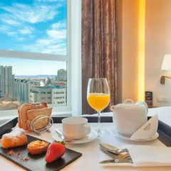Отель Sercotel Sorolla Palace 4* Улучшенный номер с двуспальной кроватью