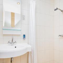 Meriton Old Town Garden Hotel 4* Стандартный номер фото 4