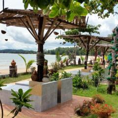Отель Andaman Bangtao Bay Resort Пхукет приотельная территория