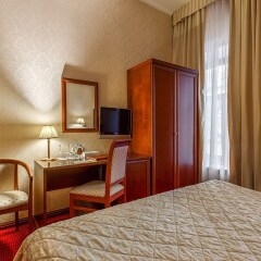 Гостиница Амбассадори 4* Номер Комфорт с разными типами кроватей фото 2