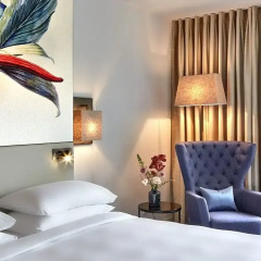 Отель Hyatt Regency Amsterdam Стандартный номер с клубным доступом с различными типами кроватей фото 2
