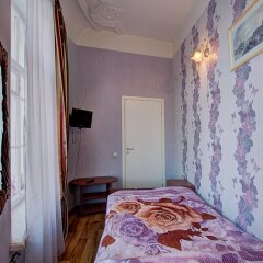 Гостиница Гостевые комнаты у Петропавловской 2* Номер с общей ванной комнатой с различными типами кроватей (общая ванная комната) фото 4