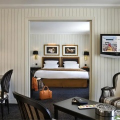 Hotel Barriere Le Majestic 5* Улучшенный люкс с двуспальной кроватью