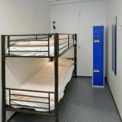 Отель CheapSleep Helsinki Кровать в женском общем номере с двухъярусной кроватью фото 3