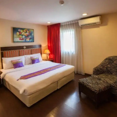 Отель Mac Boutique Suites Sukhumvit Soi 7 4* Студия Smart фото 2