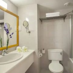 Отель Cavo Maris Beach 3* Стандартный номер с двуспальной кроватью фото 2
