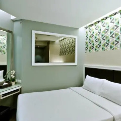 Отель Prestige Suites Bangkok Бангкок комната для гостей фото 4