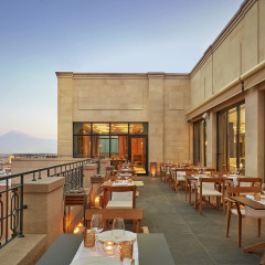 Отель The Alexander, A Luxury Collection Hotel, Yerevan Армения, Ереван - отзывы, цены и фото номеров - забронировать отель The Alexander, A Luxury Collection Hotel, Yerevan онлайн питание фото 4