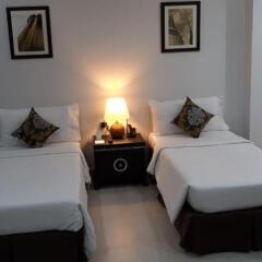 Отель Mac Boutique Suites Sukhumvit Soi 7 4* Люкс Royal фото 7