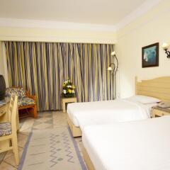 Отель Coral Beach Resort Tiran 4* Стандартный номер с 2 отдельными кроватями фото 3