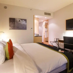 Гостиница Crowne Plaza Санкт-Петербург Аэропорт 4* Номер Клубный делюкс разные типы кроватей фото 4