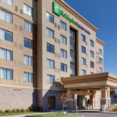 Отель Holiday Inn Express Hotel & Suites Ottawa West-Nepean Канада, Оттава - отзывы, цены и фото номеров - забронировать отель Holiday Inn Express Hotel & Suites Ottawa West-Nepean онлайн вид на фасад фото 2