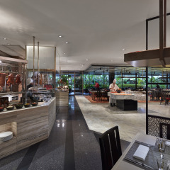 Отель Mandarin Oriental, Singapore гостиничный бар