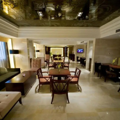 Отель DoubleTree by Hilton Shanghai Jing'an Китай, Шанхай - отзывы, цены и фото номеров - забронировать отель DoubleTree by Hilton Shanghai Jing'an онлайн гостиничный бар фото 2