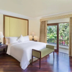 Отель The Laguna, a Luxury Collection Resort & Spa, Nusa Dua, Bali 5* Представительский люкс с различными типами кроватей