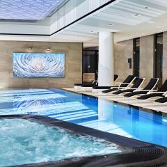 Отель Hilton Tallinn Park Эстония, Таллин - отзывы, цены и фото номеров - забронировать отель Hilton Tallinn Park онлайн бассейн фото 2