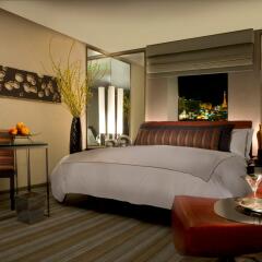 Отель SKYLOFTS at MGM Grand 4* Номер West wing с различными типами кроватей фото 3