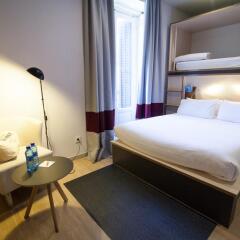 Toc Hostel Madrid Стандартный семейный номер с различными типами кроватей фото 2