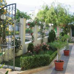 L&B Hotel вид на фасад фото 3