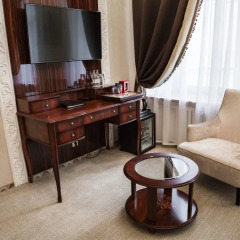 Гостиница Садовническая 5* Люкс двуспальная кровать фото 3
