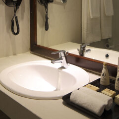 Отель Nuwarawewa Rest House ванная