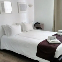 Albufeira Beach Hotel 2* Улучшенный номер с двуспальной кроватью