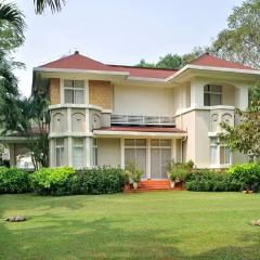 Отель The Waterfront Residence вид на фасад фото 8