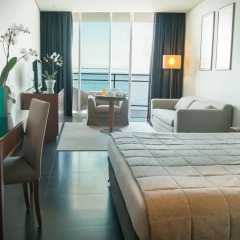 Отель Vidamar Resort Madeira - Half Board Only 5* Улучшенный номер с двуспальной кроватью